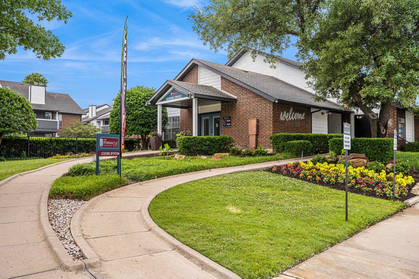 The Pinnacle Apartments Leasing Office
